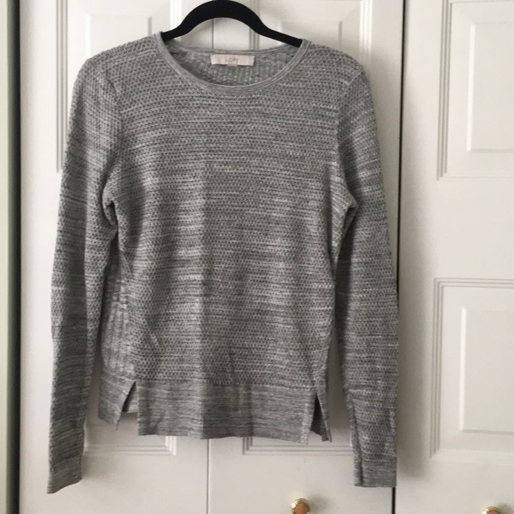 Long sleeve lightweight gray sweater